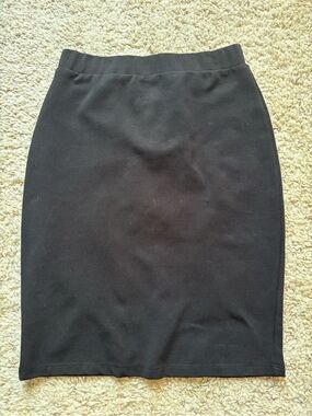 Black Midi Pencil Skirt